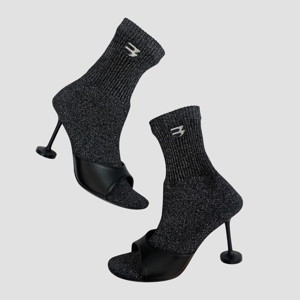 BALENCIAGA 3B SOCK PUMPS IN BLACK AND GRAY🖤 size 38.5 EU / 7.5 US women’s